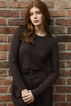 Longsleeve in viscose / 14 / 08 / ebony wood