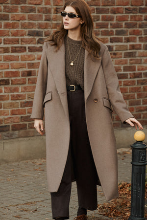 Coat in wool / 18 / 15 / mocha coffee