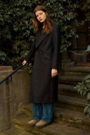 Coat in wool & cashmere blend / 18 / 15 / night blue