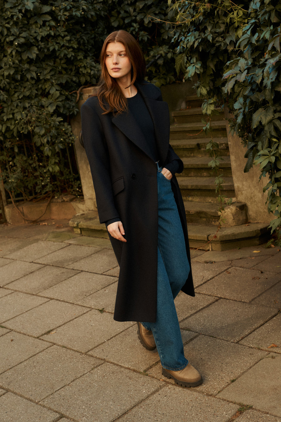 Coat in wool & cashmere blend / 18 / 15 / night blue