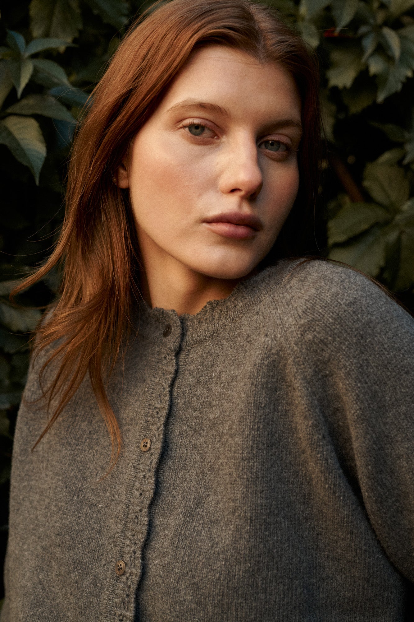 Cardigan in wool / 16 / 15 / stone grey