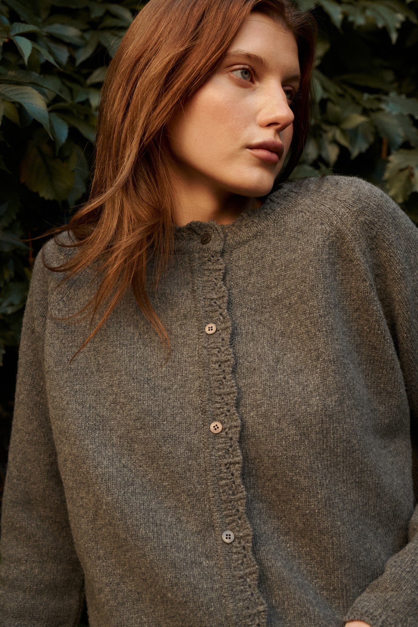 Cardigan in wool / 16 / 15 / stone grey
