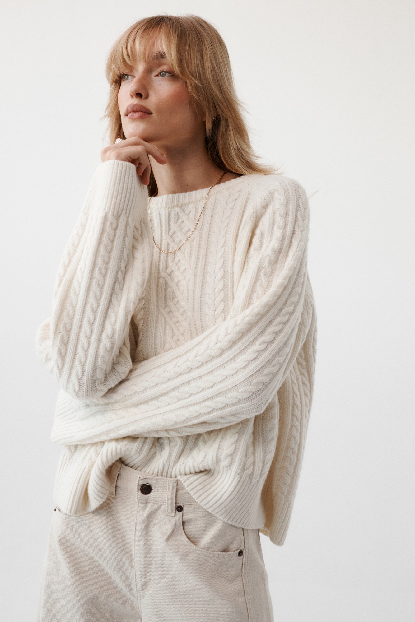 Sweater in wool / 16 / 19 / cream white