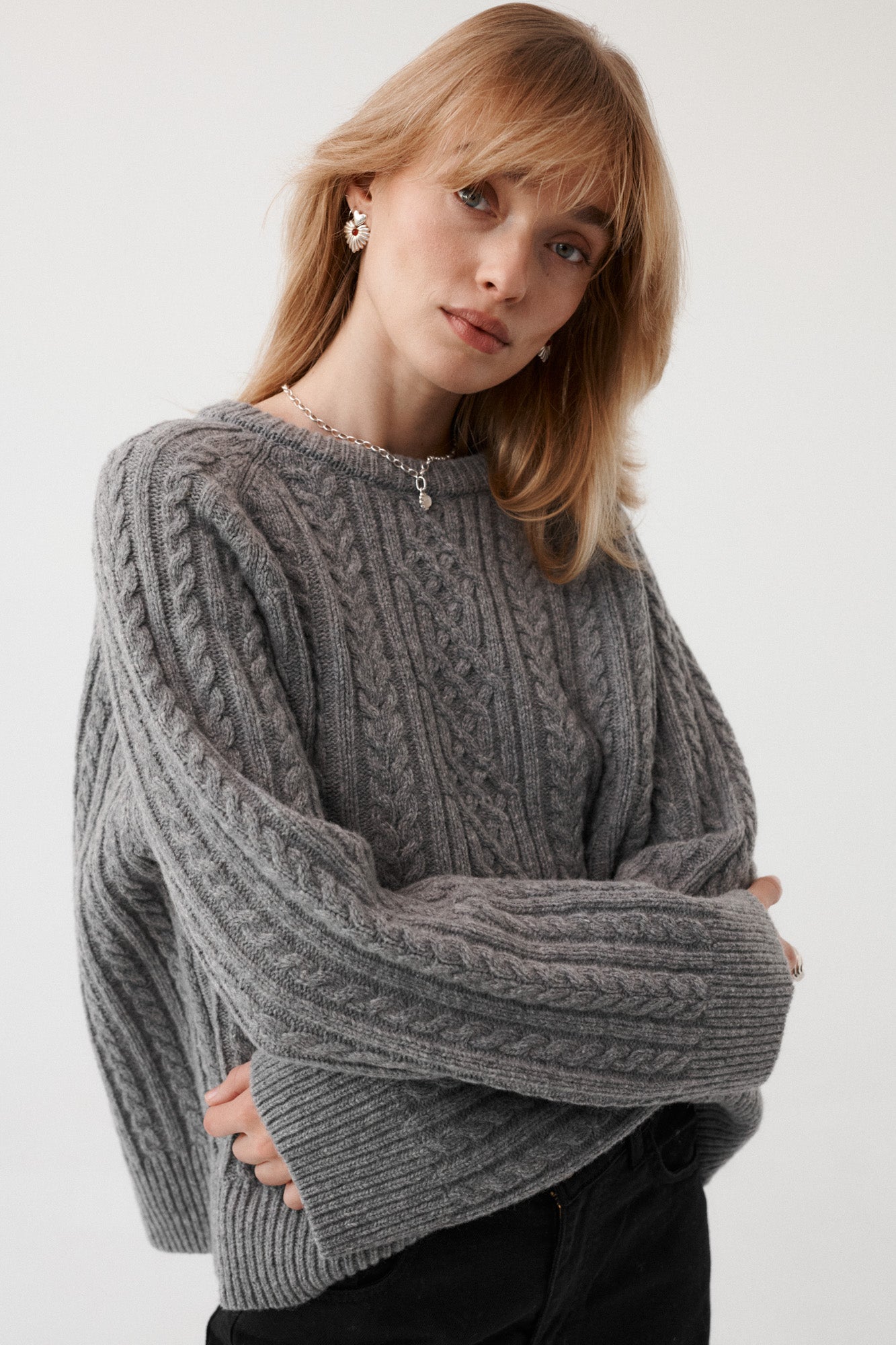 Sweater in wool / 16 / 19 / light graphite