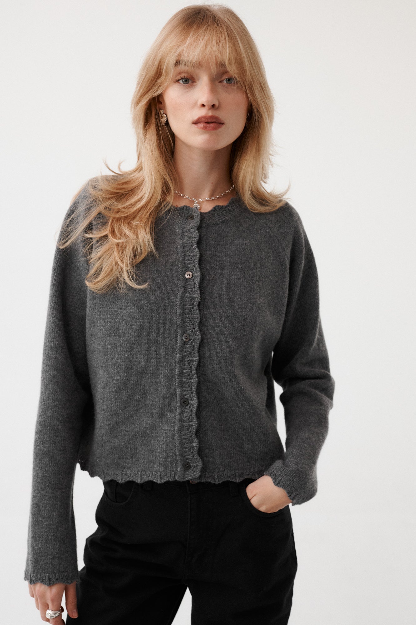 Cardigan in wool / 16 / 15 / stone grey