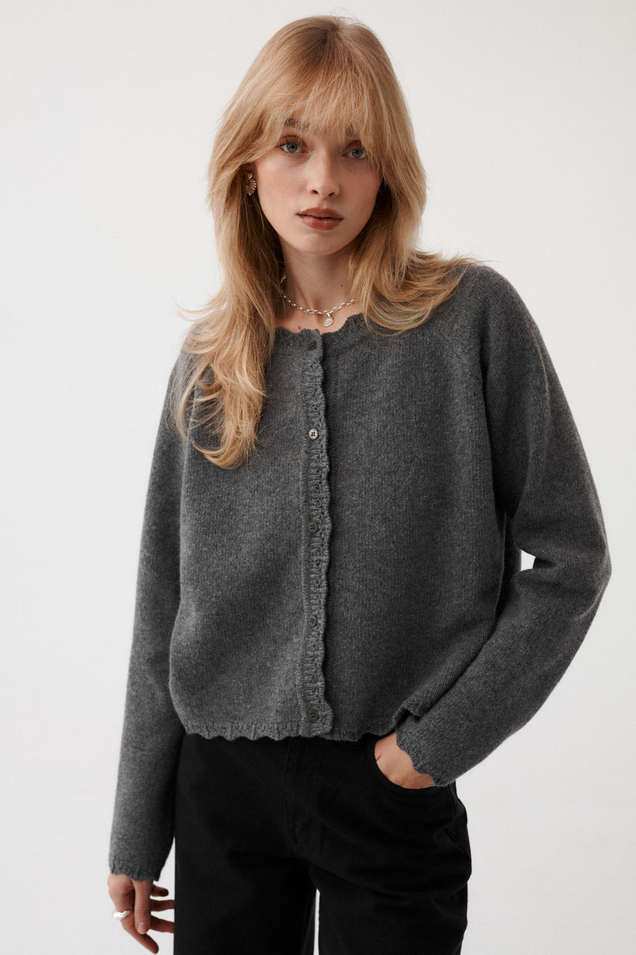 Cardigan in wool / 16 / 15 / stone grey