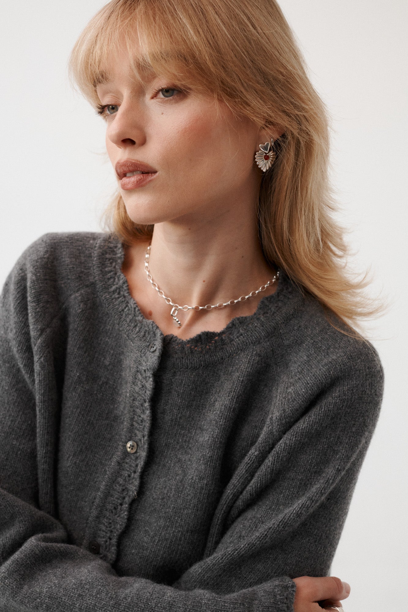 Cardigan in wool / 16 / 15 / stone grey