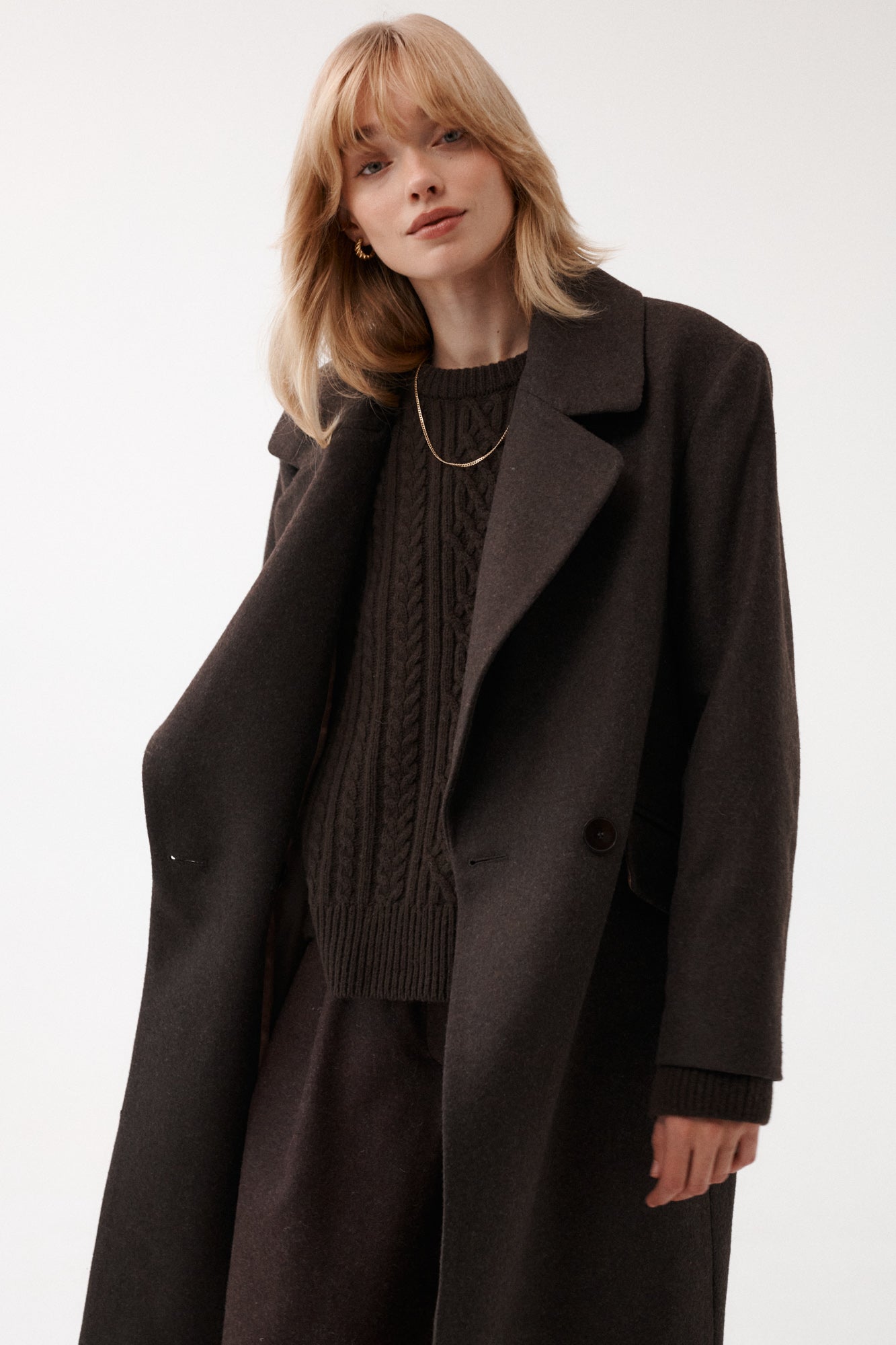 Coat in wool / 18 / 15 / ebony wood
