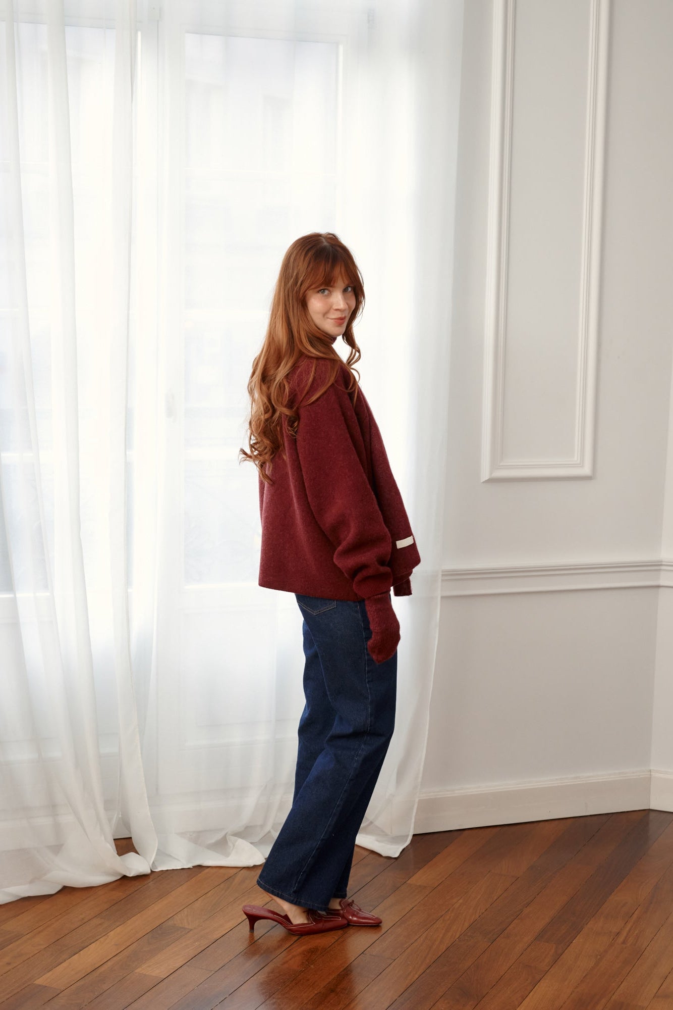 *alpaca-wool-scarf-21-26-mauvewood*?The model is 173 cm tall and wears size M/L?