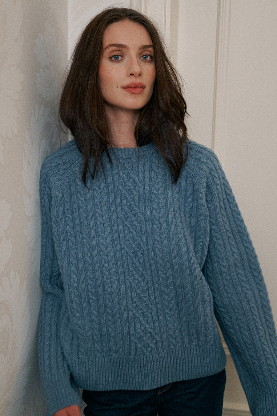 *jeans-from-recycled-cotton-05-22-dark-indigo*?The model is 175 cm tall and wears size M/L?