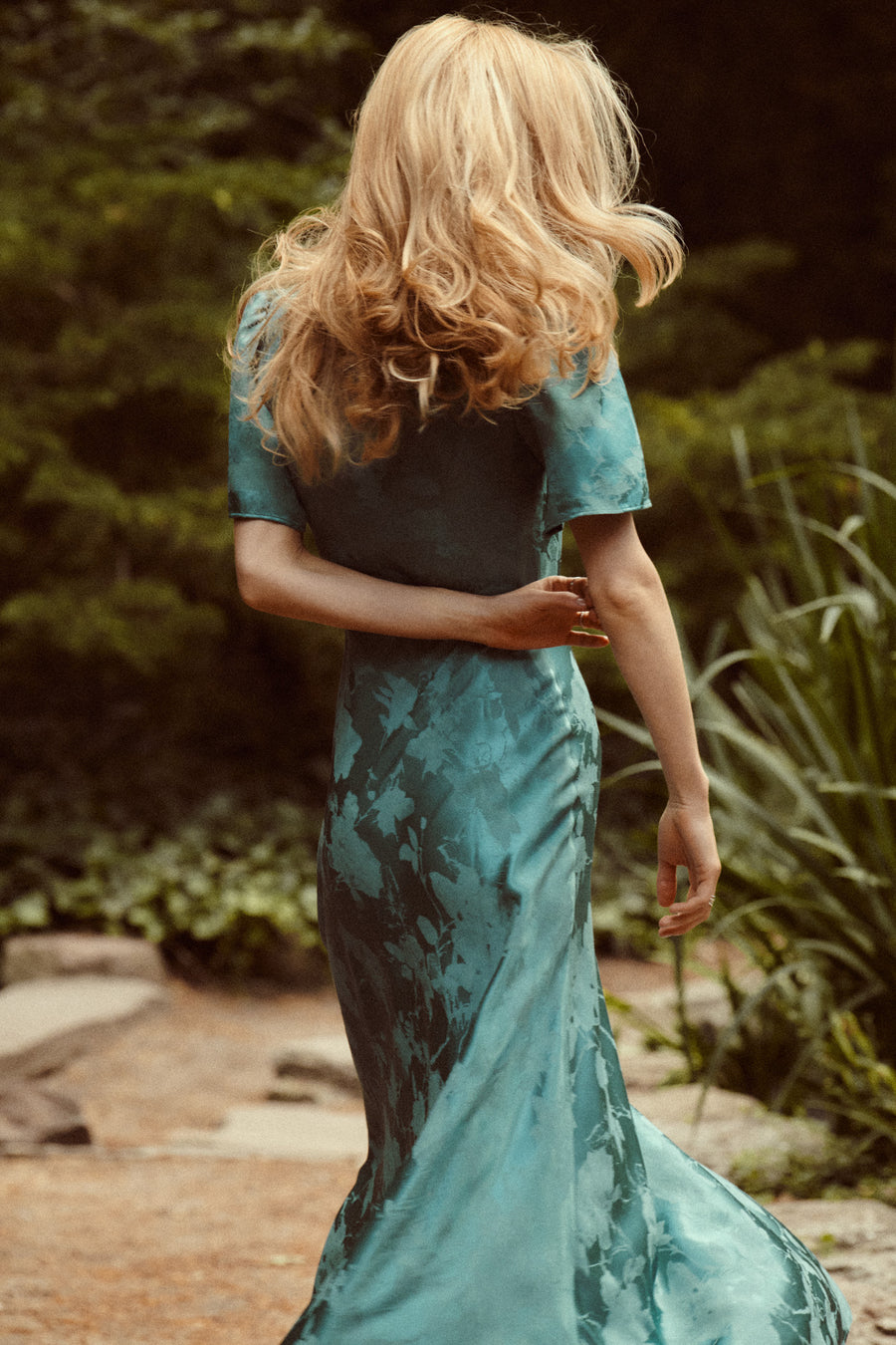 ?The model is 170 cm tall and wears size XS?