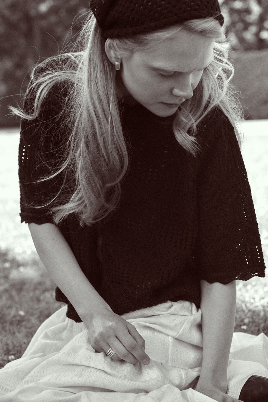 ?The model is 170 cm tall and wears size XS/S? *skirt-in-tencel-and-cotton-07-27-pure-white*