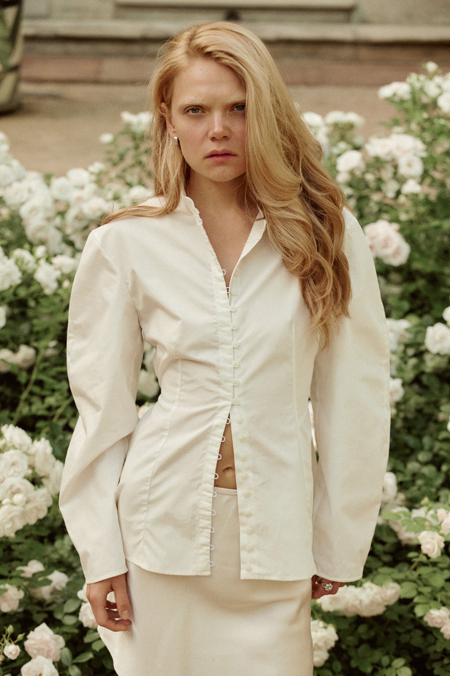 ?The model is 170 cm tall and wears size XS? *skirt-in-viscose-07-24-pearl-white*