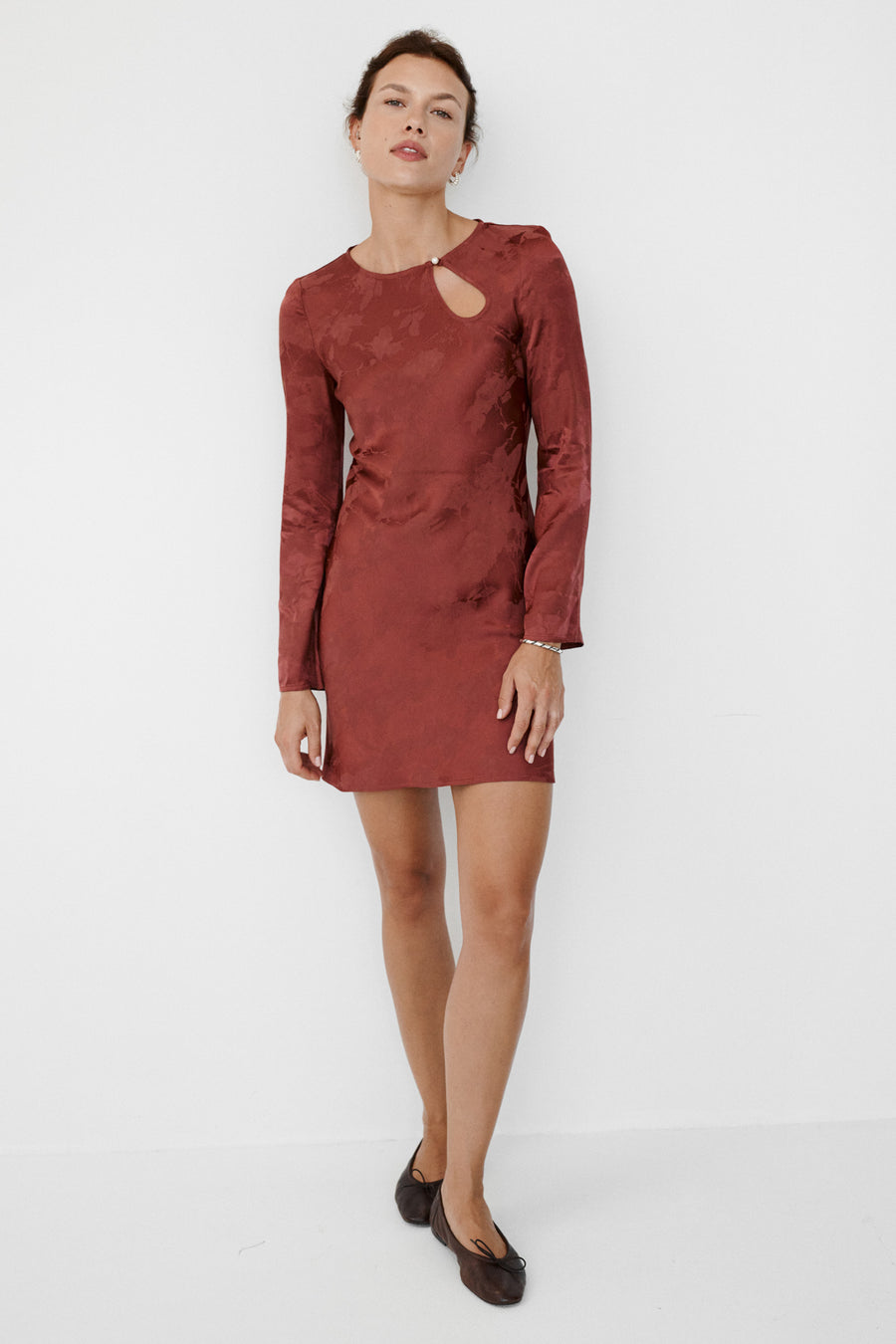 Dress in rayon / 03 / 49 / red ochre