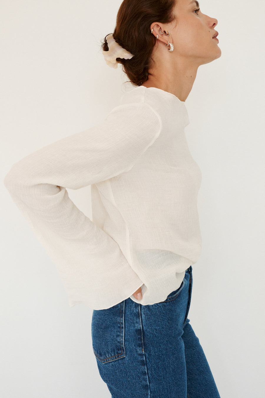Blouse in viscose / 12 / 21 / cream white