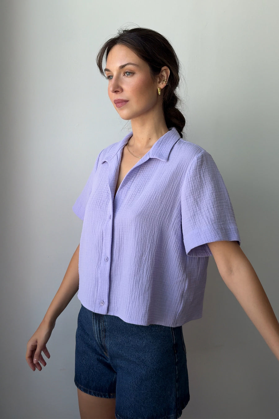 Shirt in cotton muslin / 12 / 01 / vibrant lilac