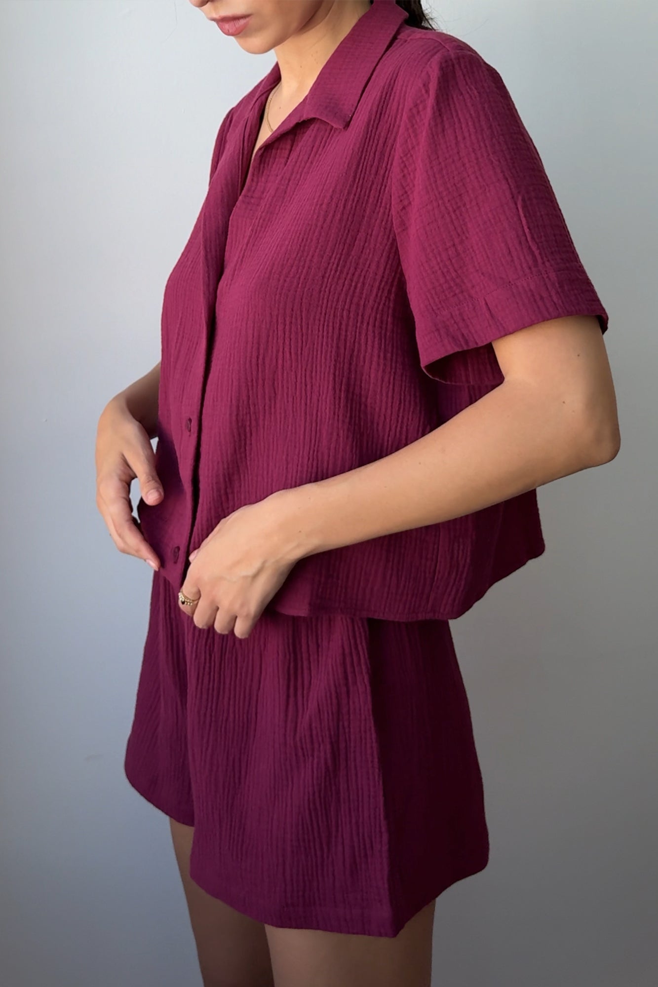 Shirt in cotton muslin / 12 / 01 / dark raspberry