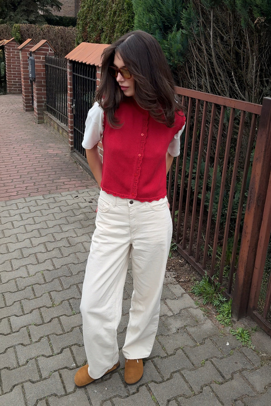 Vest in organic cotton / 22 / 01 / strawberry glaze