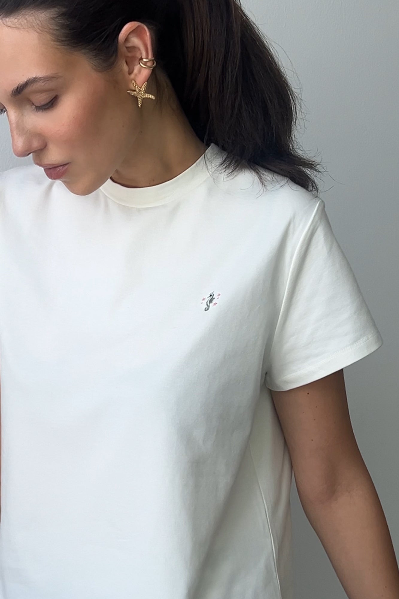 T-shirt in organic cotton / 13 / 29 / cream white / seahorse