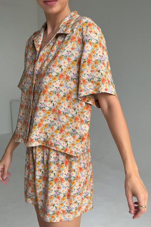 Shirt in viscose & linen blend  / 12 / 01 / sunny garden