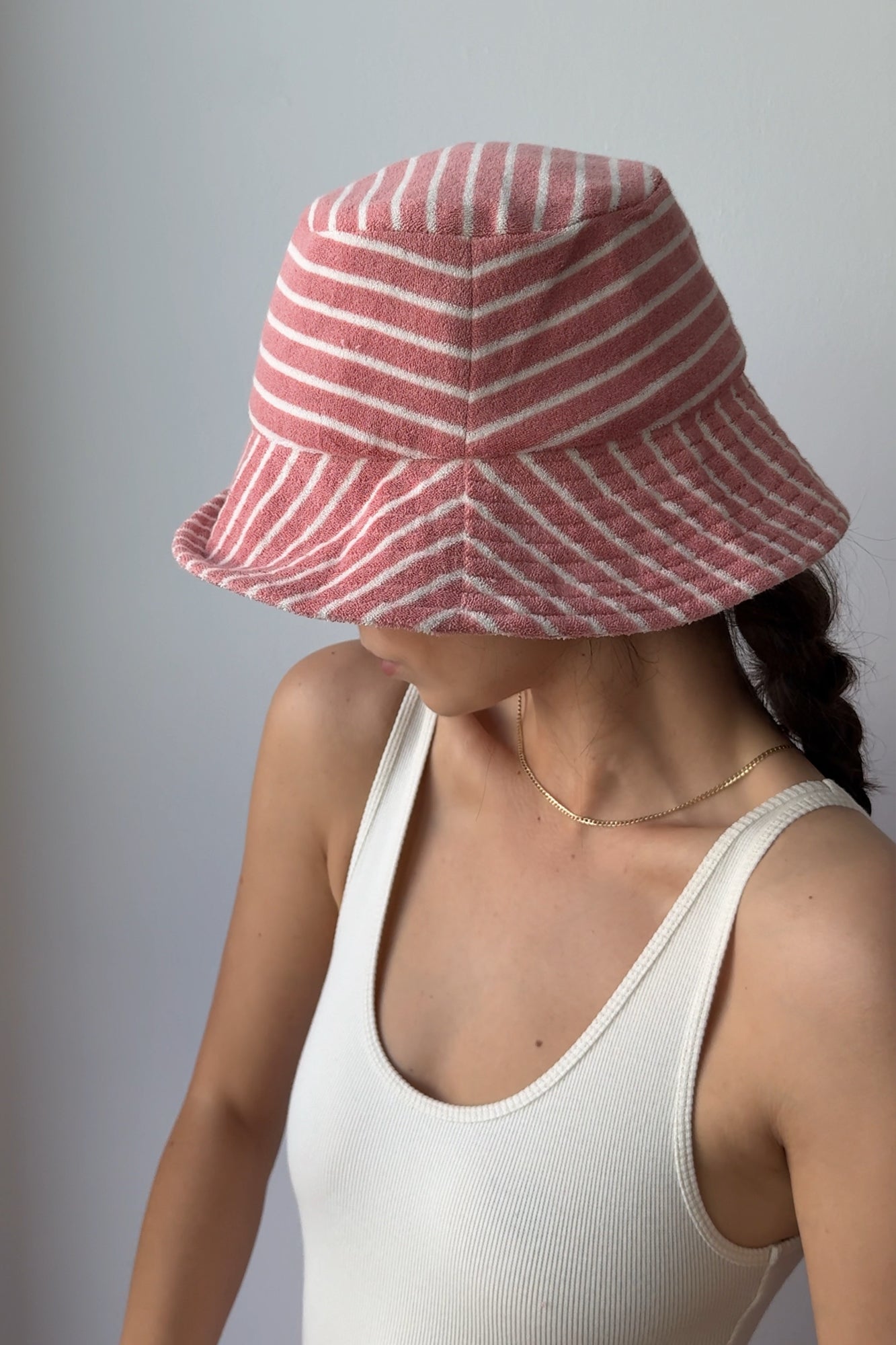 Terry cotton bucket hat / 21 / 09 / coral stripes