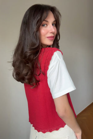 Vest in organic cotton / 22 / 01 / strawberry glaze