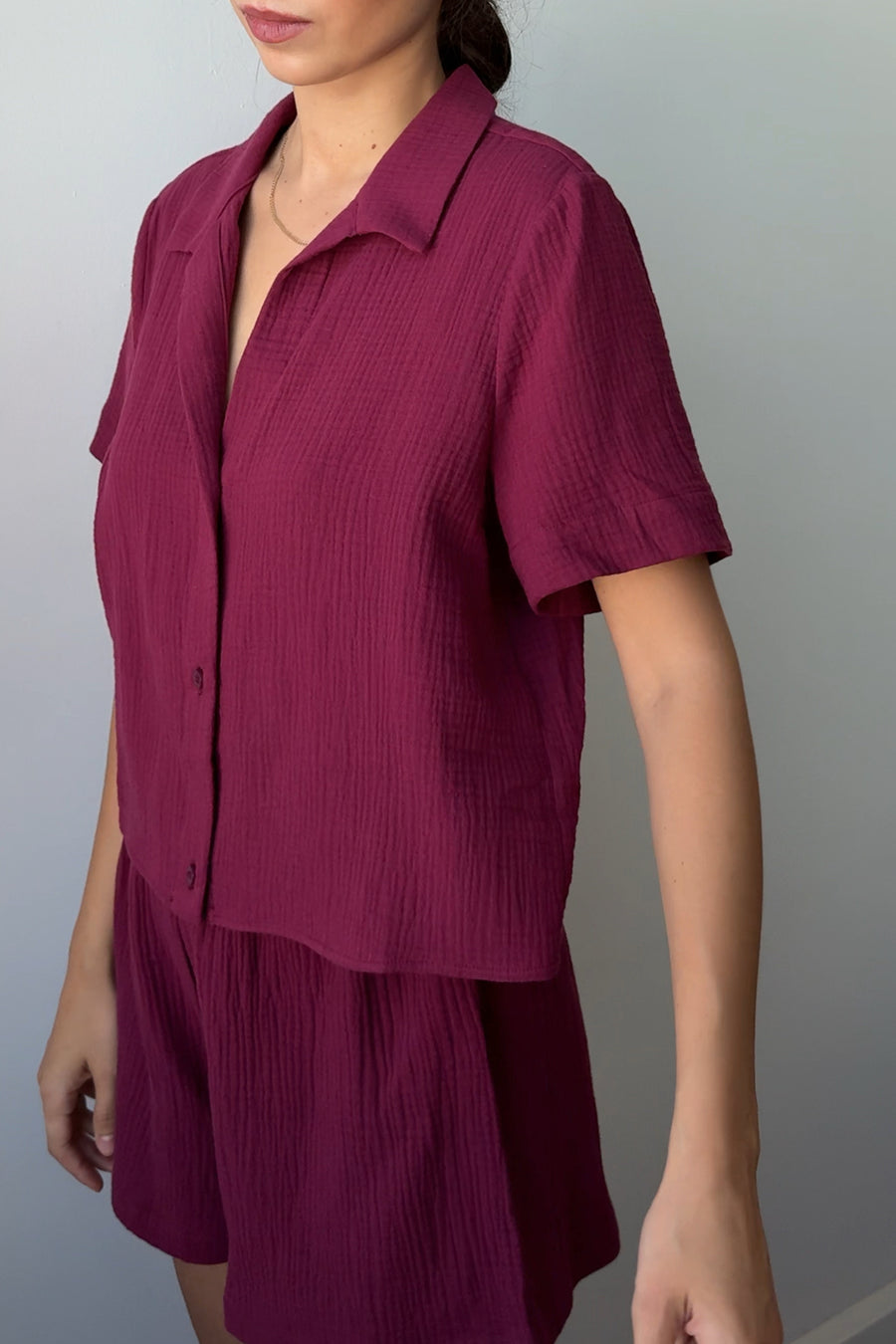 Shirt in cotton muslin / 12 / 01 / dark raspberry