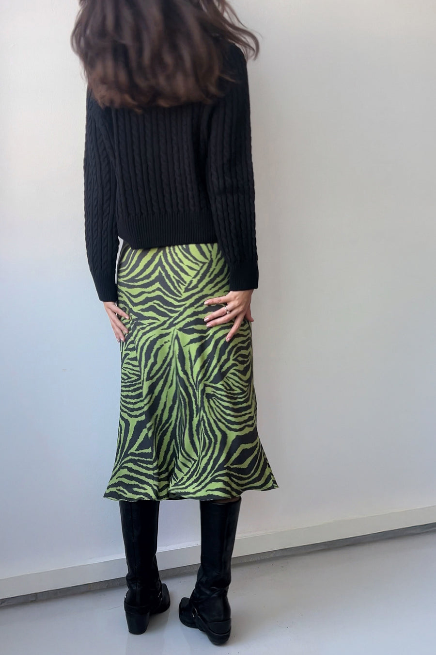 Skirt in viscose / 07 / 13 / green onyx