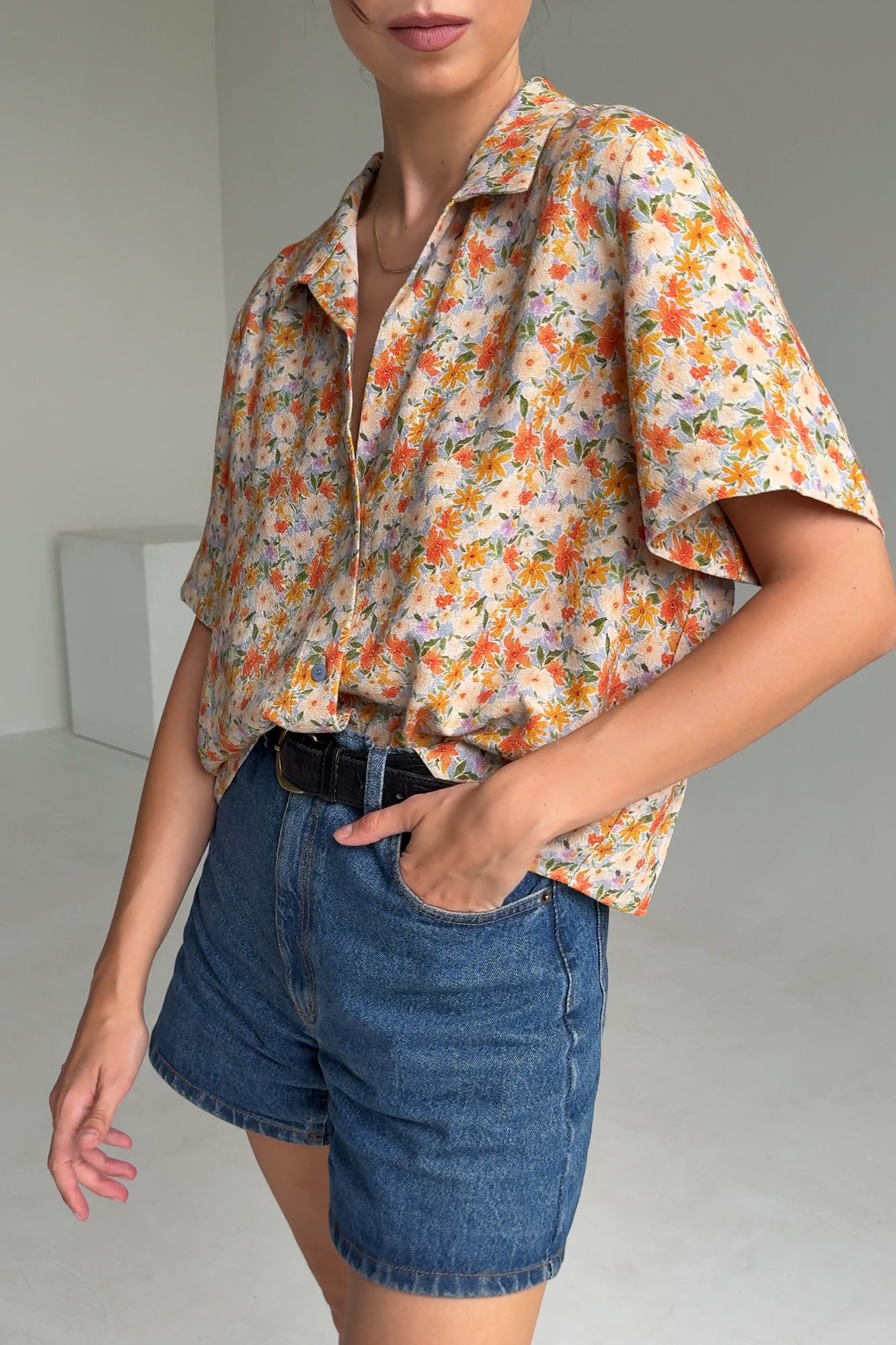Shirt in viscose & linen blend  / 12 / 01 / sunny garden