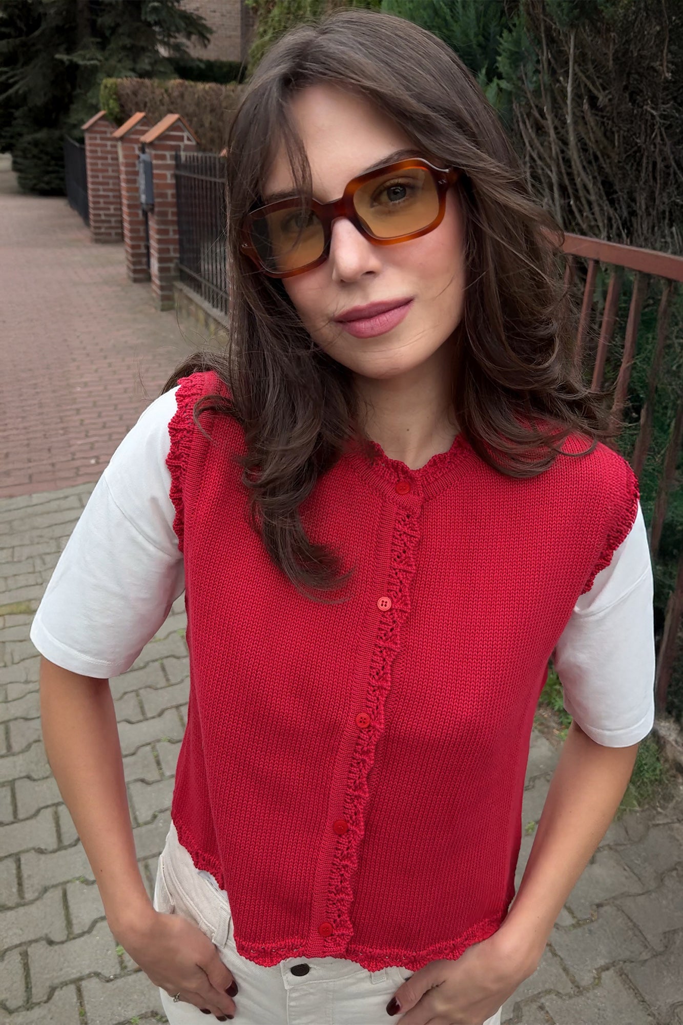 Vest in organic cotton / 22 / 01 / strawberry glaze