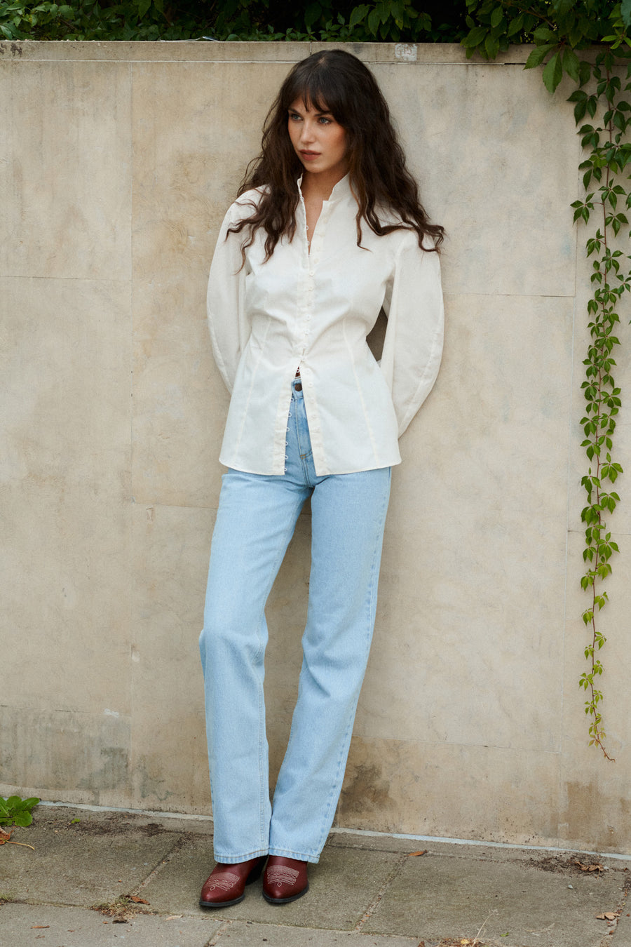 ?The model is 178 cm tall and wears size XS? *jeans-from-recycled-cotton-05-18-light-indigo*