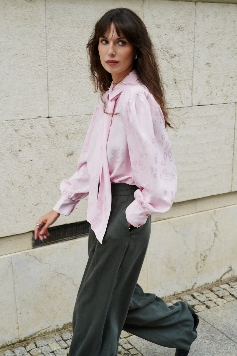 ?The model is 178 cm tall and wears size XS? *shirt-in-viscose-12-38-soft-pink-pre-order*