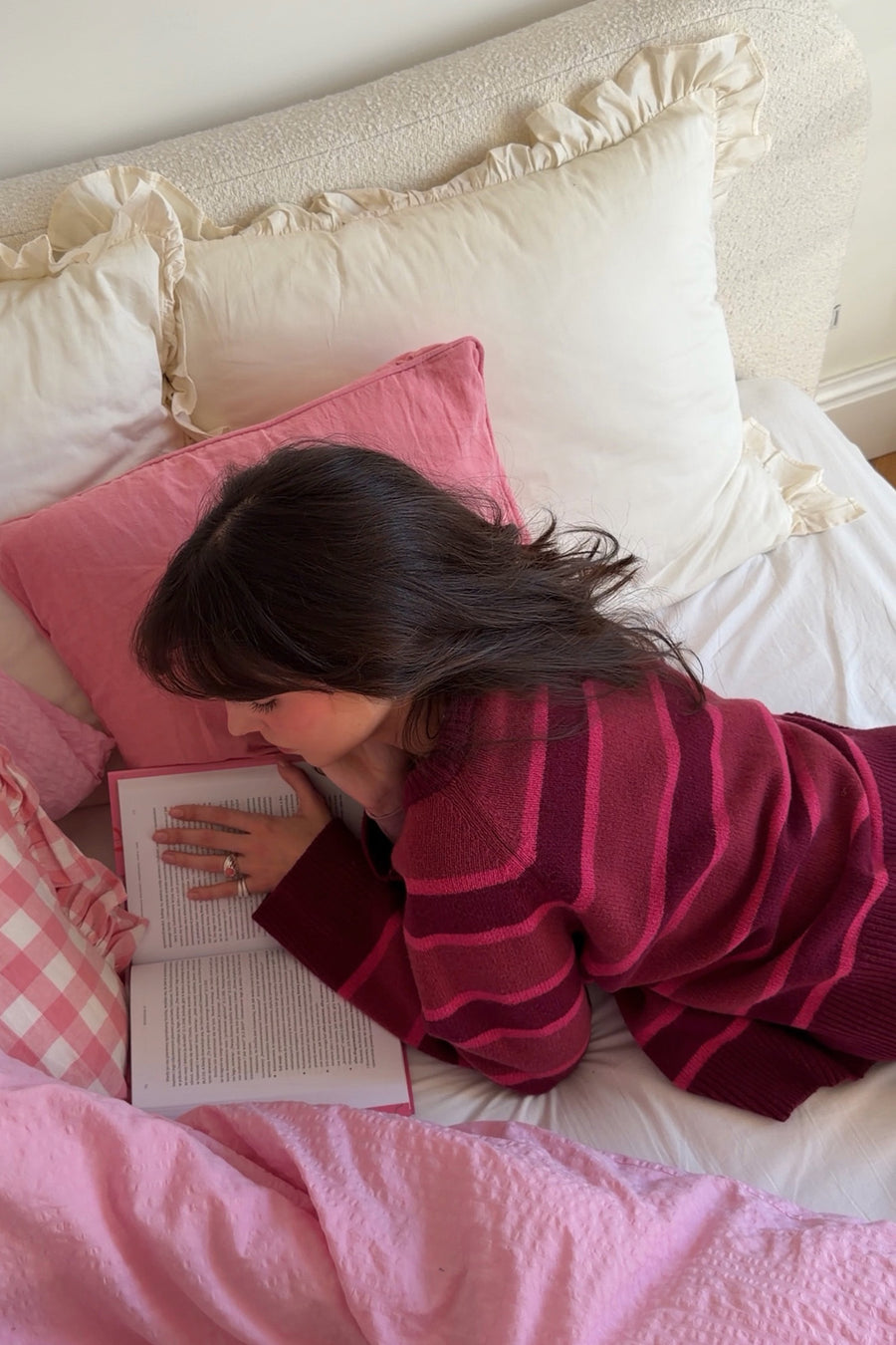 ?The model is 178cm tall and wears size M/L?