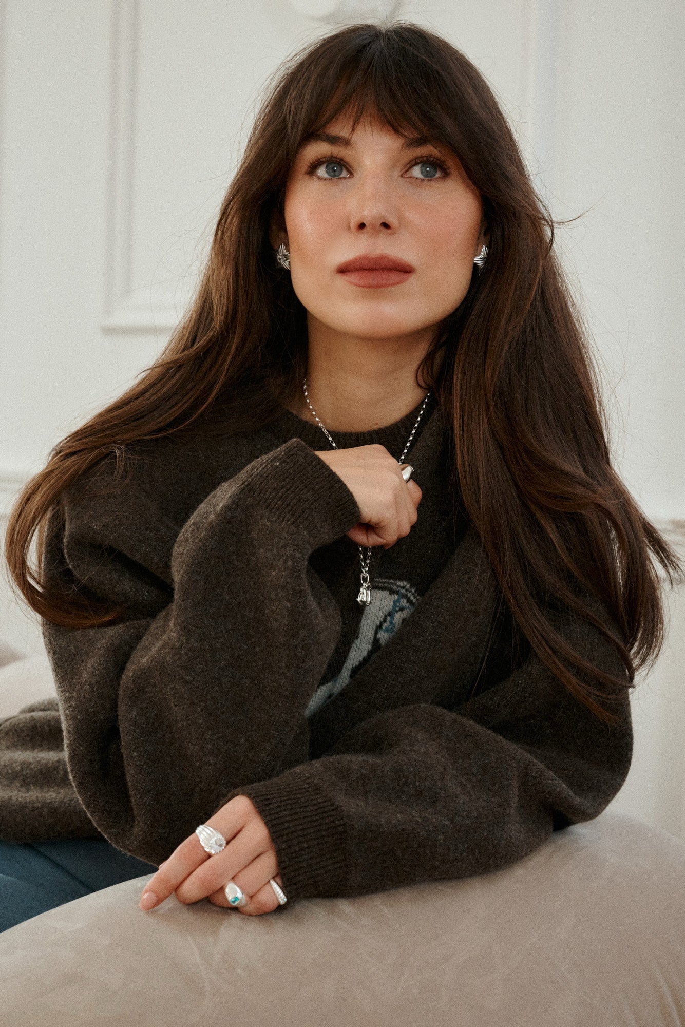 ?The model is 178 cm tall and wears size M/L?