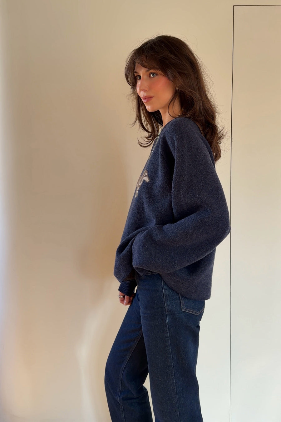 ?The model is 178cm tall and wears size M/L?