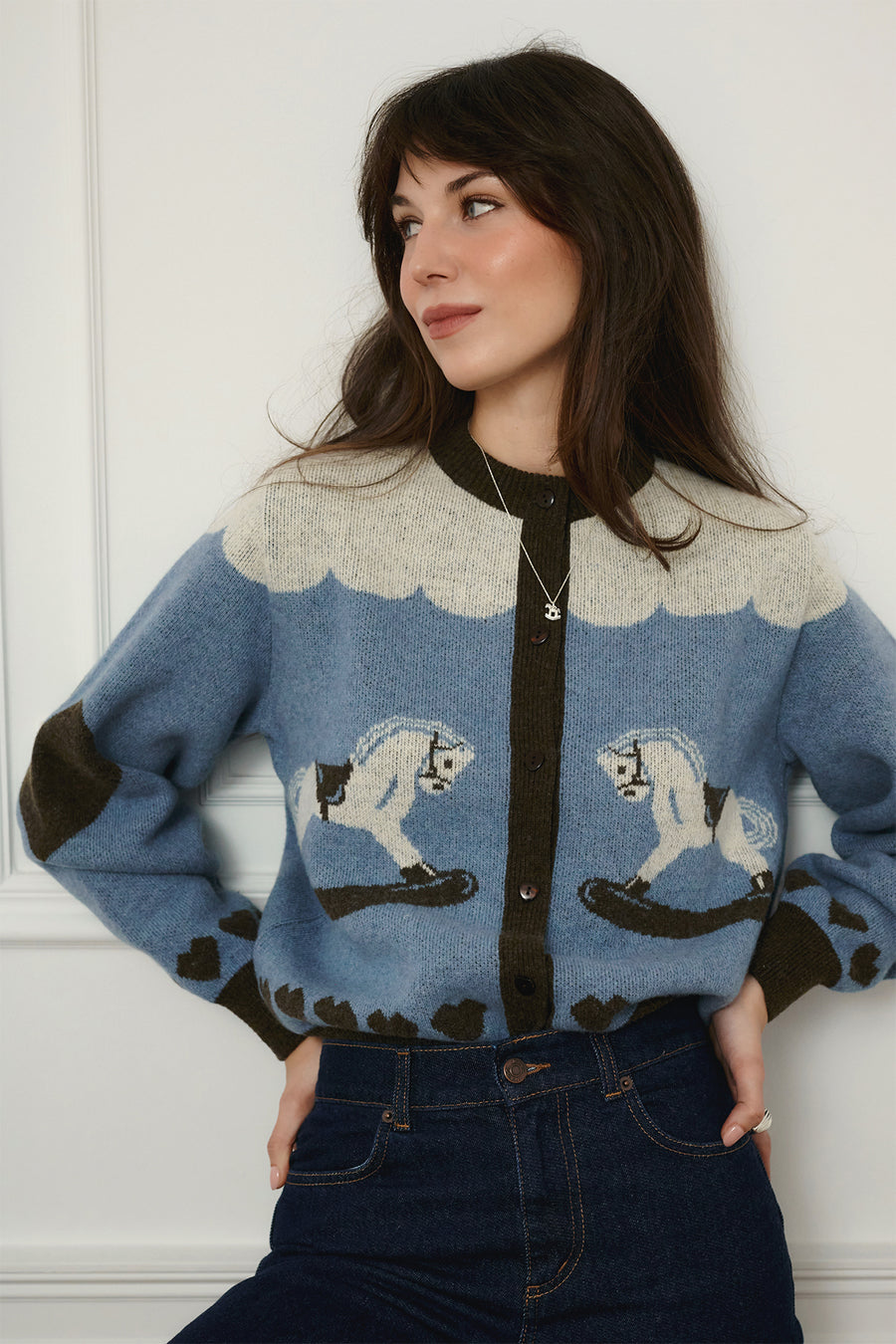 *jeans-from-recycled-cotton-05-22-dark-indigo*?The model is 178 cm tall and wears size M/L?