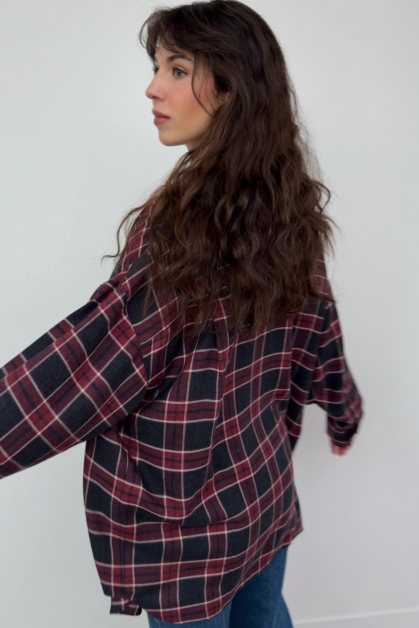 Viscose shirt / 12 / 16 / old burgundy ?The model is 178 cm tall and wears size M/L?