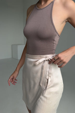 Skirt in lyocell & viscose blend / 07 / 18 / pink pearl