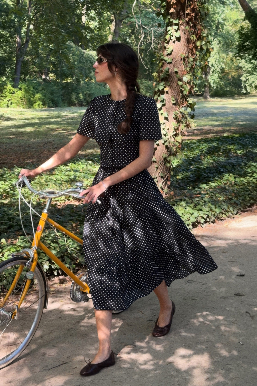 ?The model is 178 cm tall and wears size XS/S? *shirt-in-tencel-12-34-polka-dot*