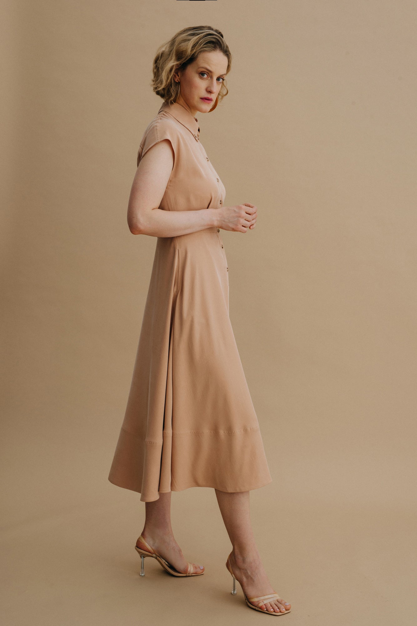 Dress in Tencel™ / 03 / 11 / tea rose ** ?The model is 178cm tall and wears size S? |