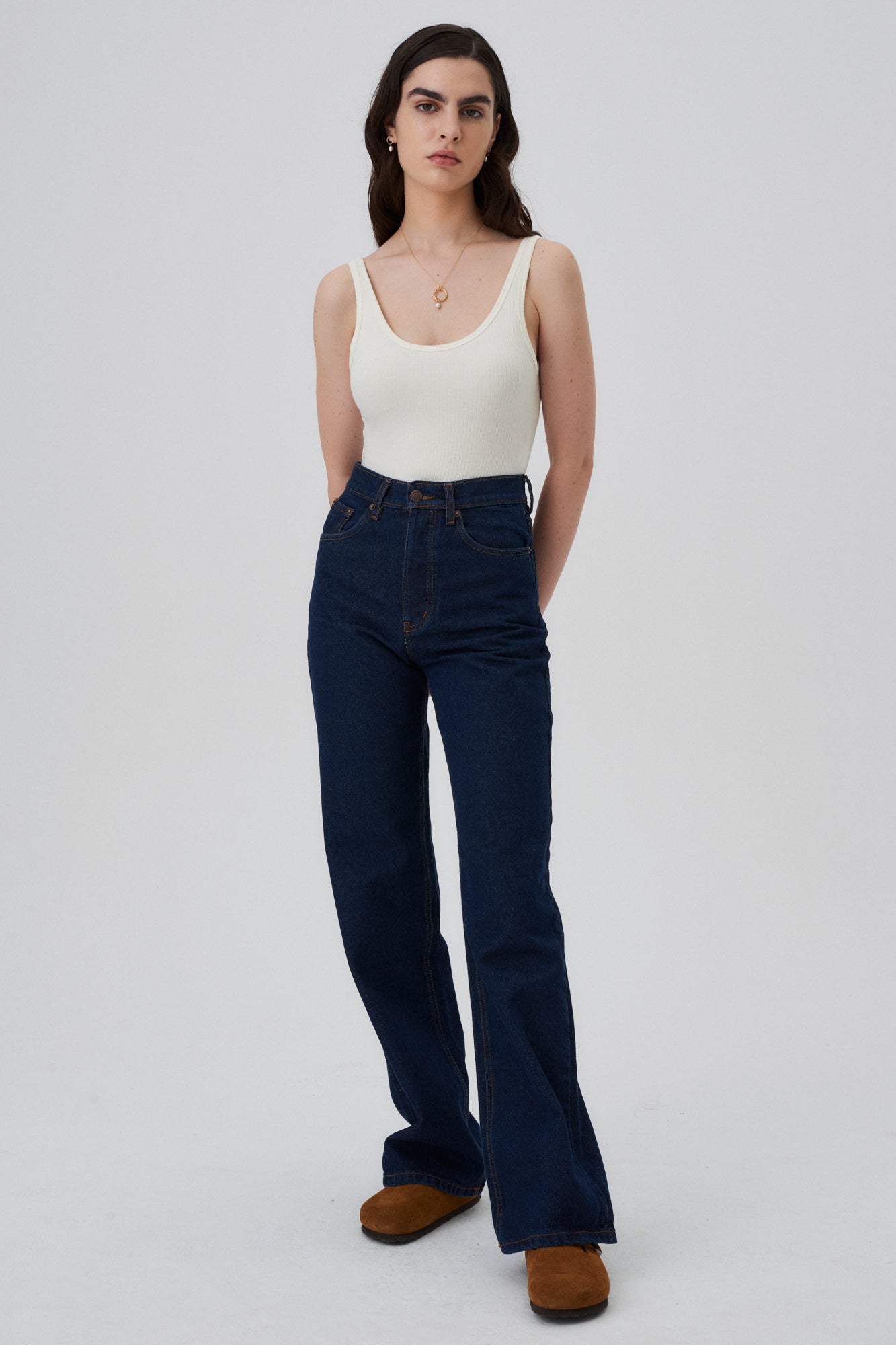 Bodysuit in organic cotton / 01 / 10 / cream white *straight-leg-jeans-from-recycled-cotton-05-13-dark-indigo* ?The model is 172cm tall and wears size XS? |