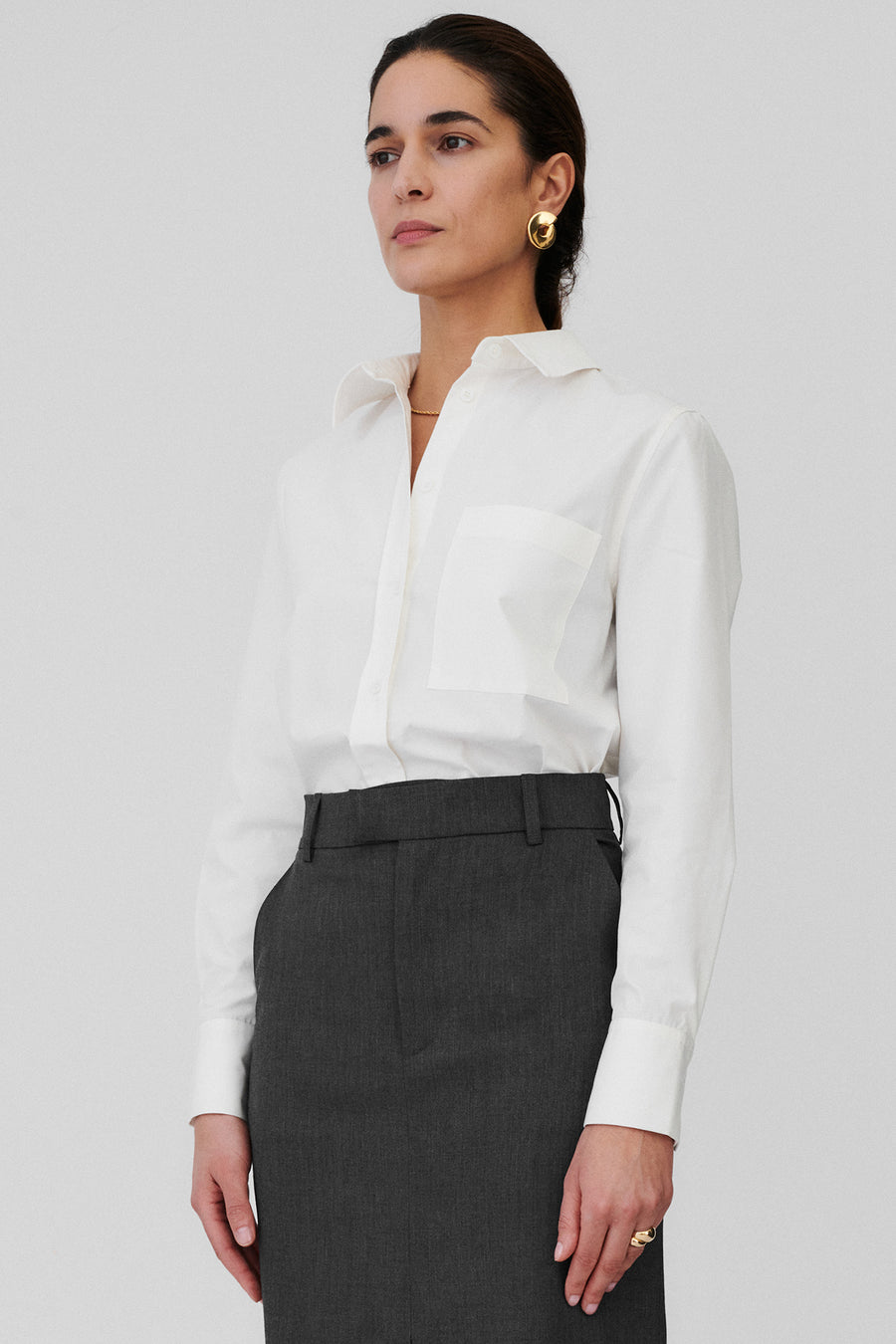 Koszula z bawełny organicznej / 12 / 06 / cream white *spodnica-z-welna-07-04-granite-grey* ?Modelka ma 176cm wzrostu i nosi rozmiar S?
