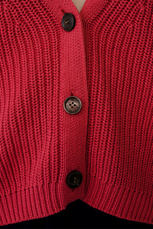 Cardigan in organic cotton / 16 / 06 / orchid red / recycled plastic buttons