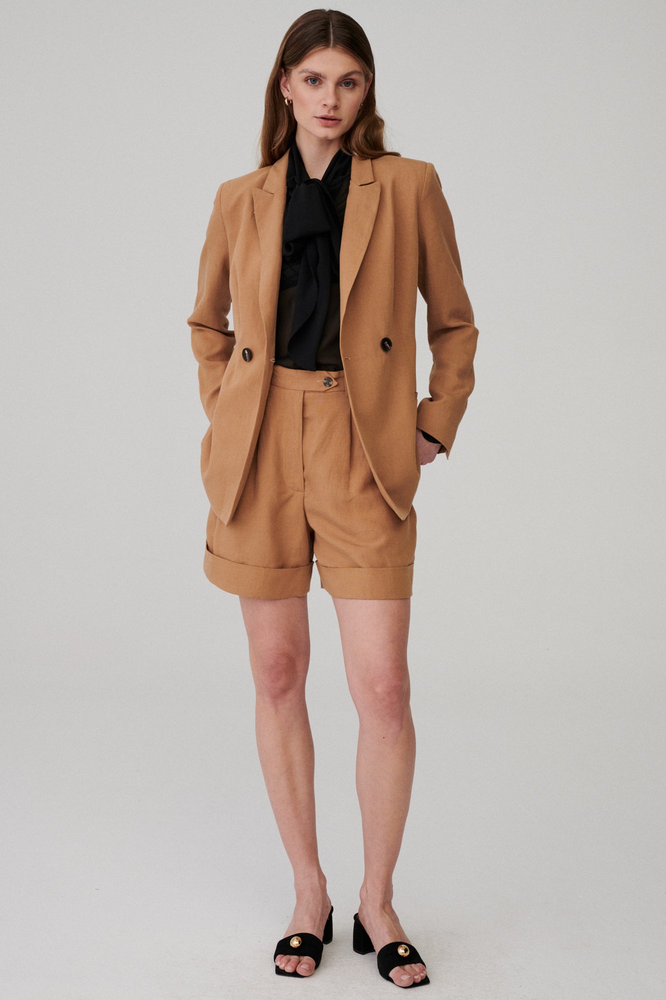 Shorts in Tencel™ & linen / 09 / 07 / savanna