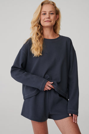Sweatshirt in cotton / 14 / 04 / blue graphite *shorts-in-cotton-09-09-blue-graphite* ?The model is 173 cm tall and wears size XS/S?